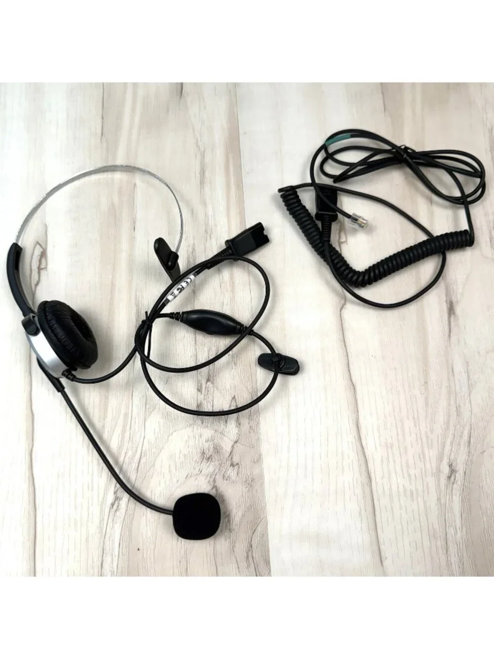 Noise Cancelling Adjustable Headset w/ 330° Flexible Microphone Quick Disconnect